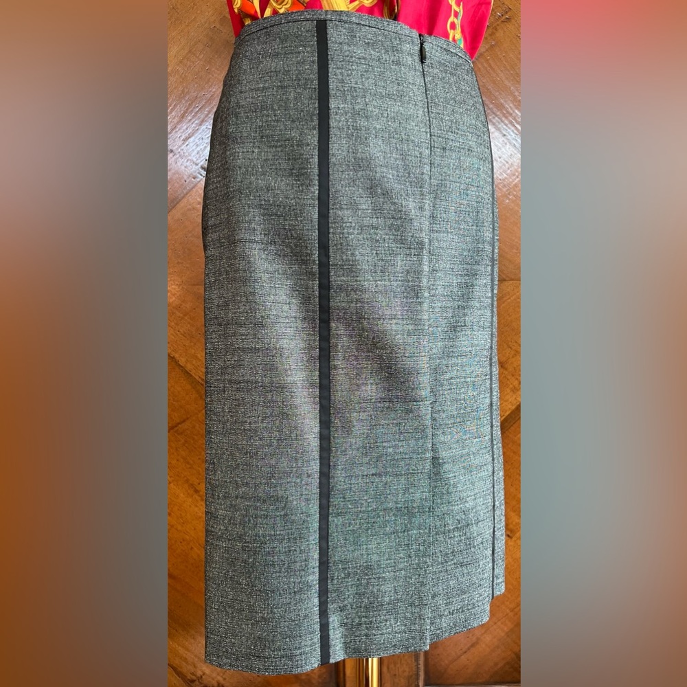 HUGO BOSS π€ SKIRT π€ HOST PICK π€ - Picture 9 of 16